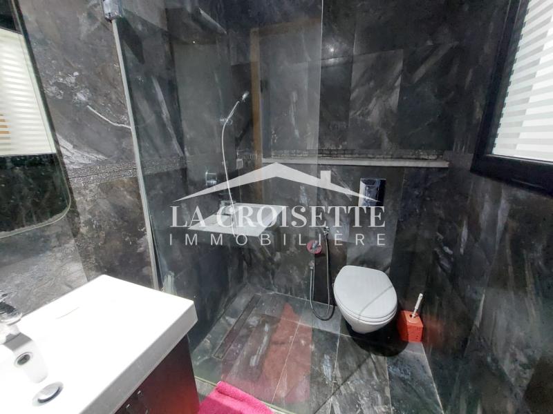 Villa S+4 avec piscine à Gammarth